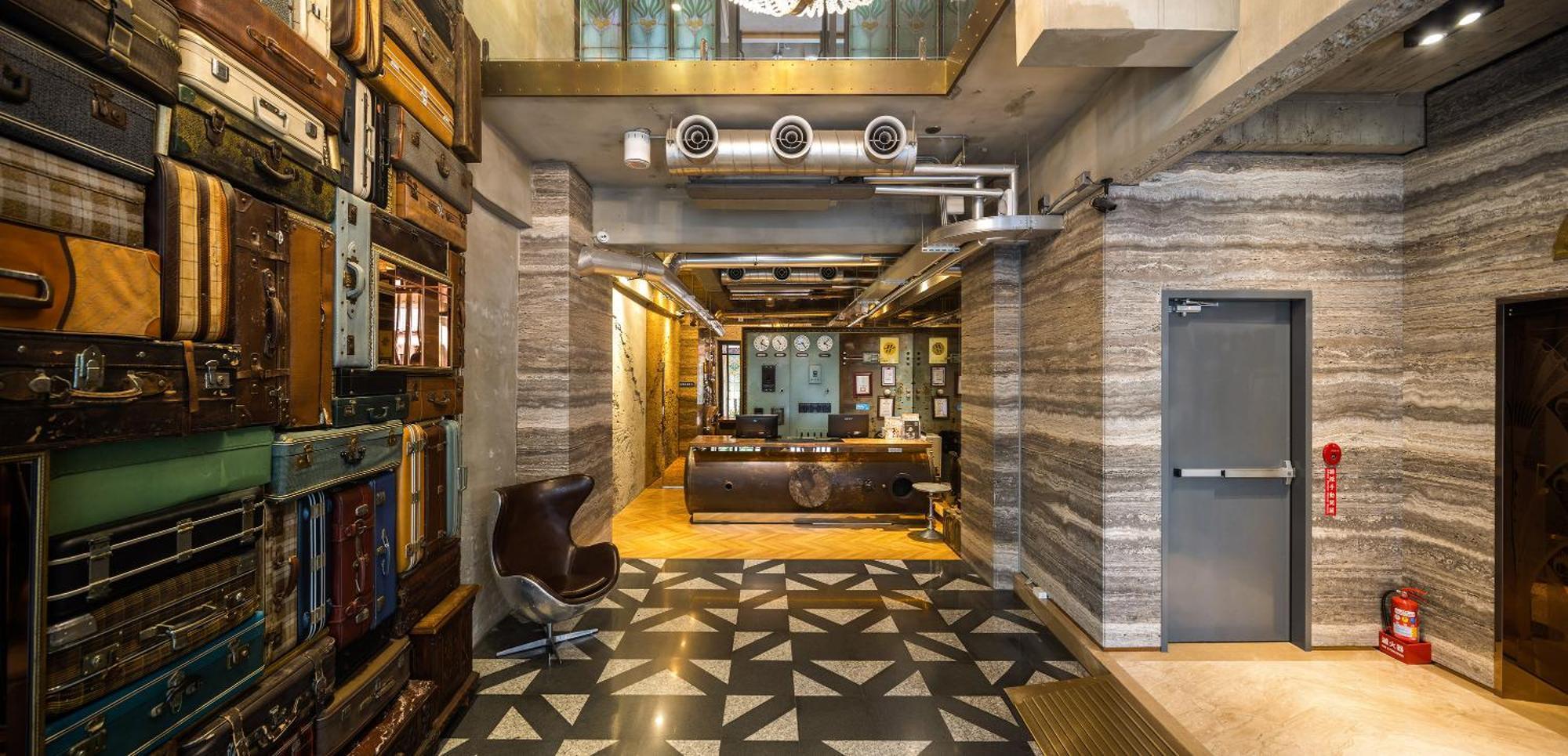 Bluesky Hotel Taizhong Zewnętrze zdjęcie