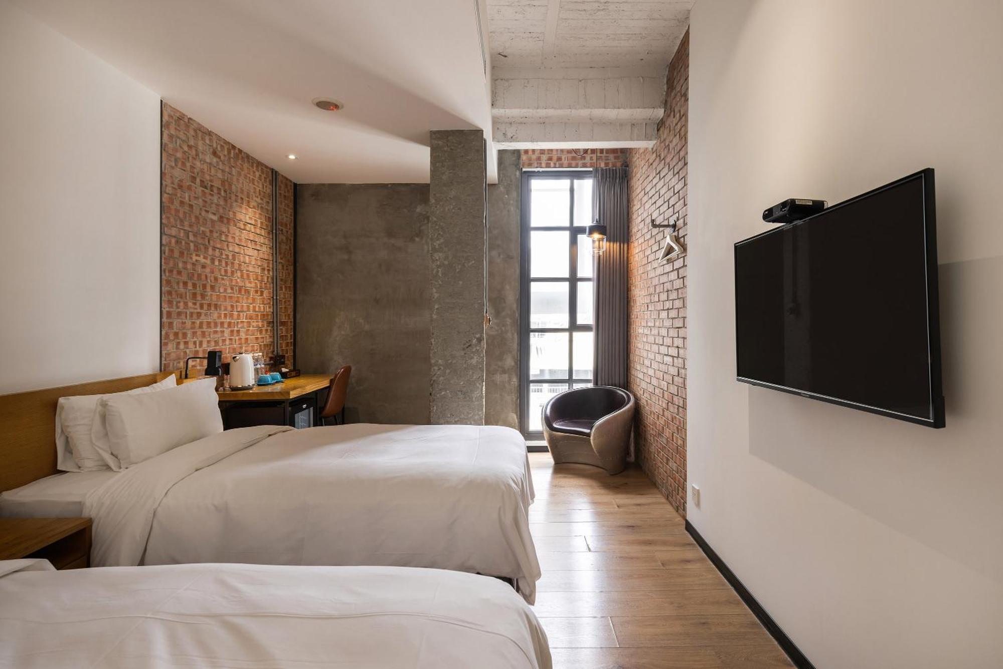 Bluesky Hotel Taizhong Zewnętrze zdjęcie