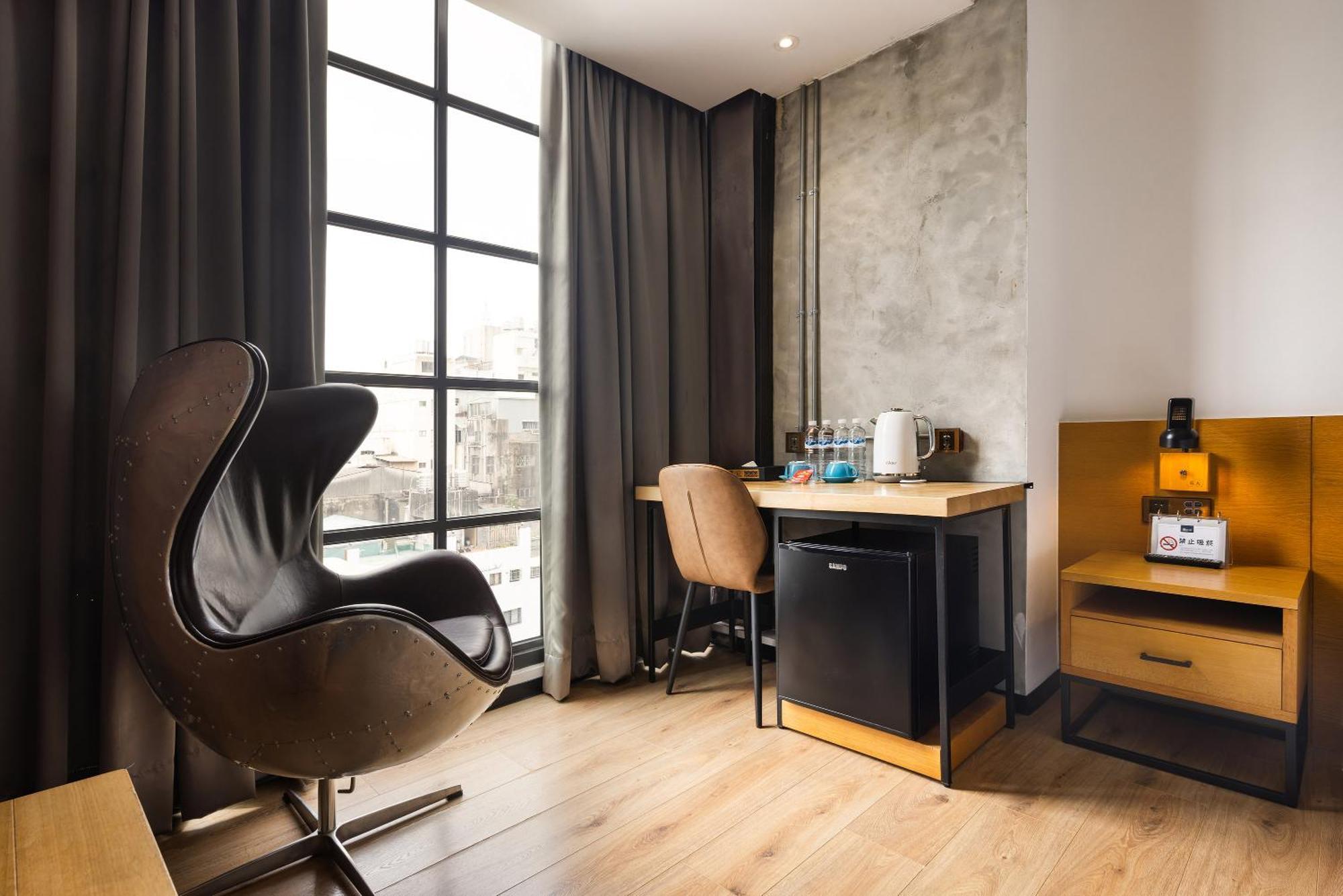 Bluesky Hotel Taizhong Zewnętrze zdjęcie
