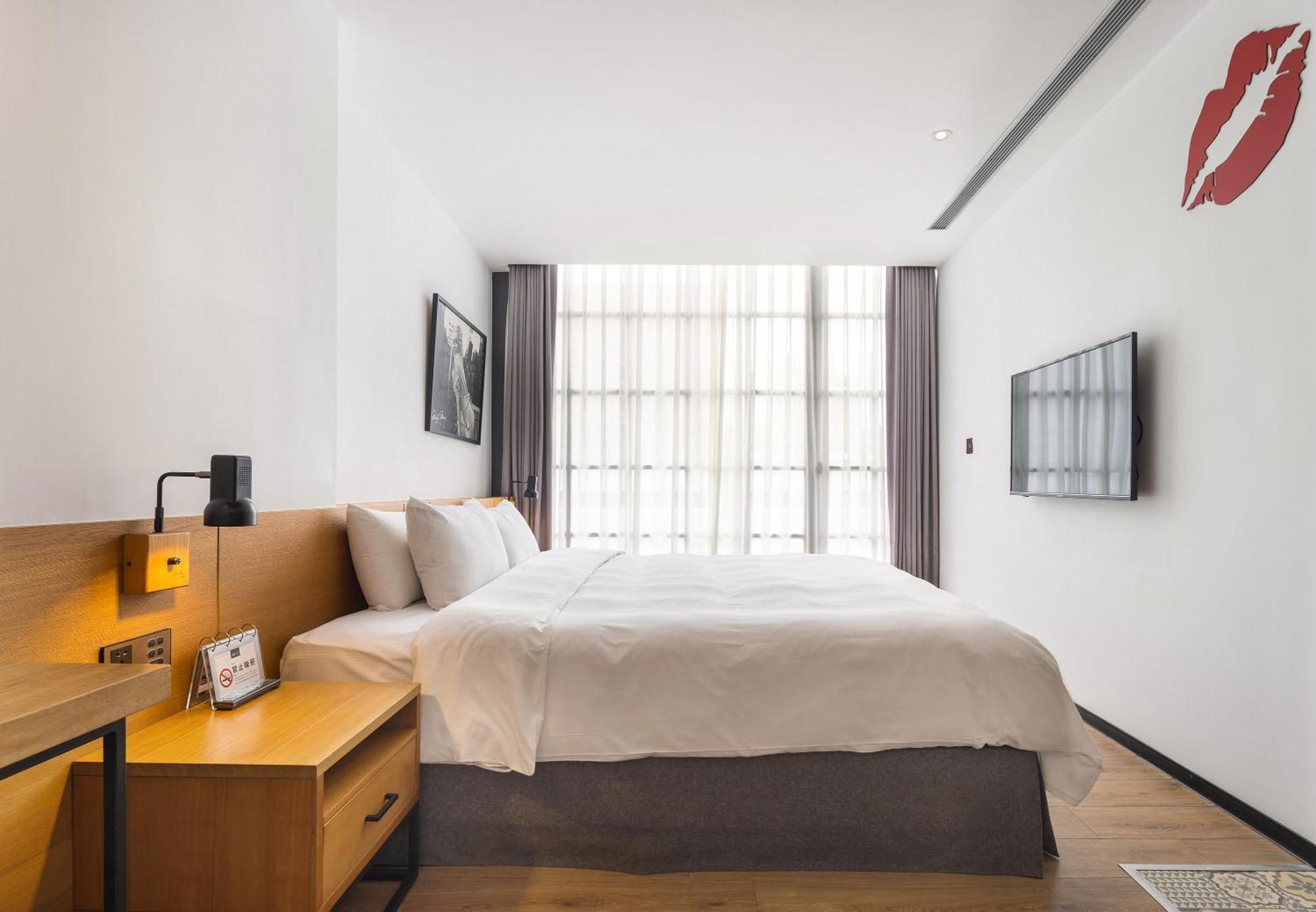 Bluesky Hotel Taizhong Zewnętrze zdjęcie