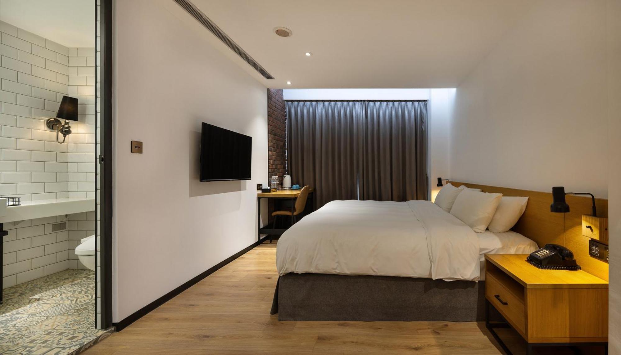 Bluesky Hotel Taizhong Zewnętrze zdjęcie