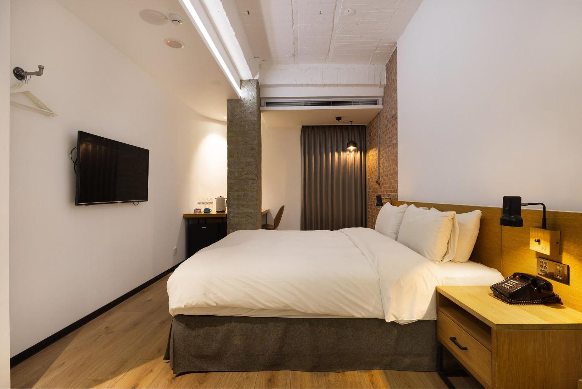 Bluesky Hotel Taizhong Zewnętrze zdjęcie