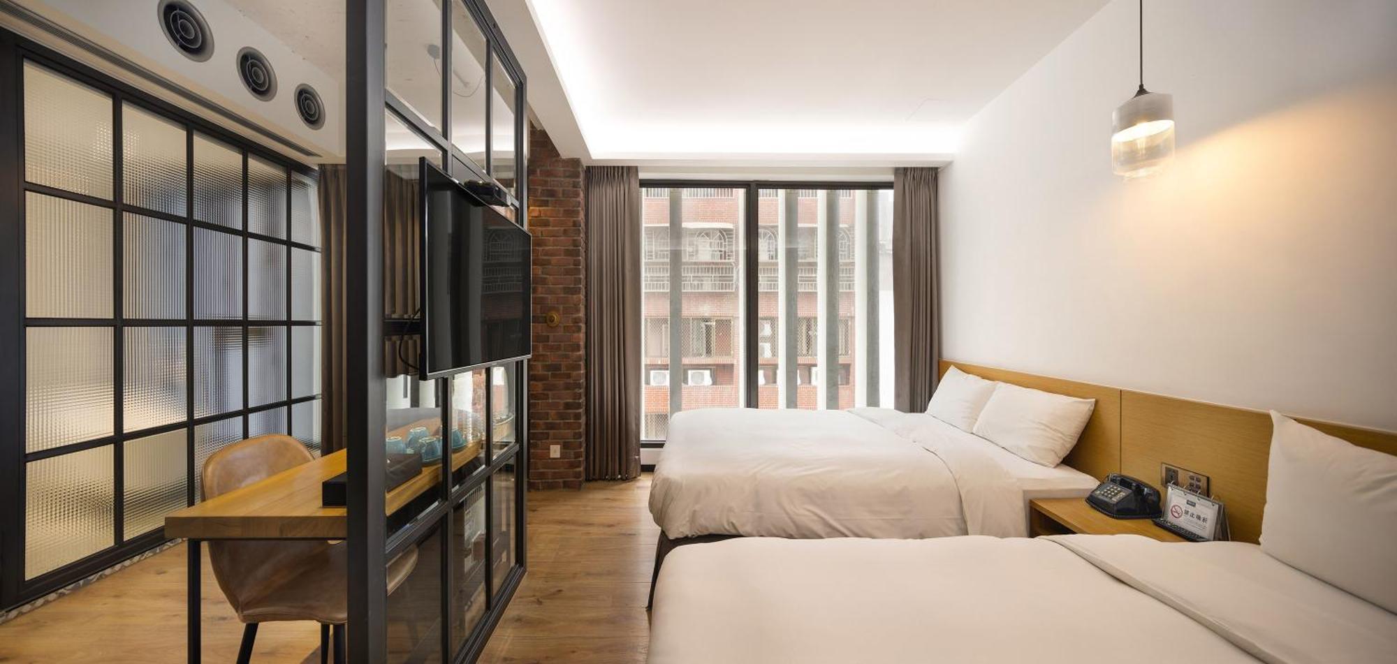 Bluesky Hotel Taizhong Zewnętrze zdjęcie