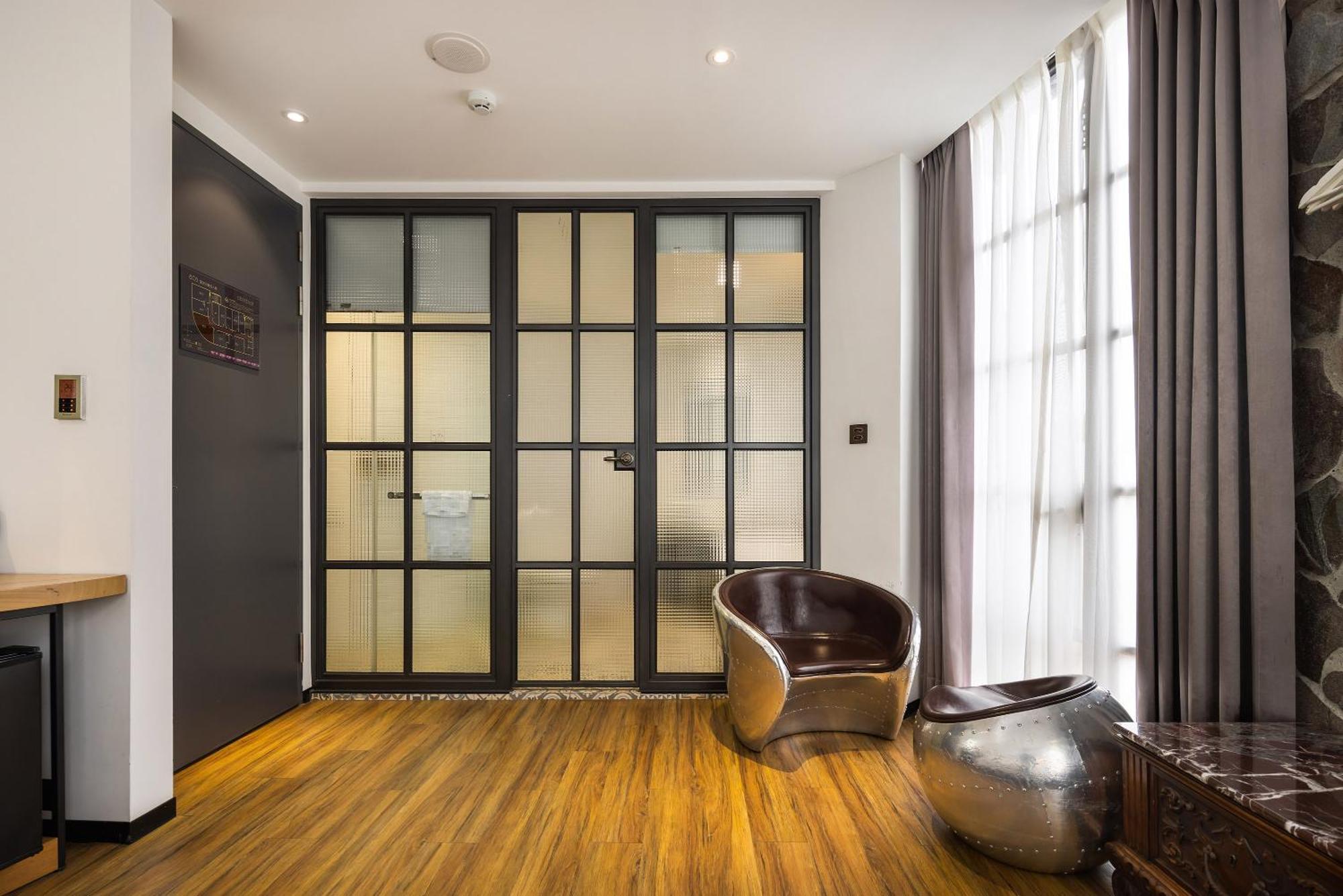 Bluesky Hotel Taizhong Zewnętrze zdjęcie