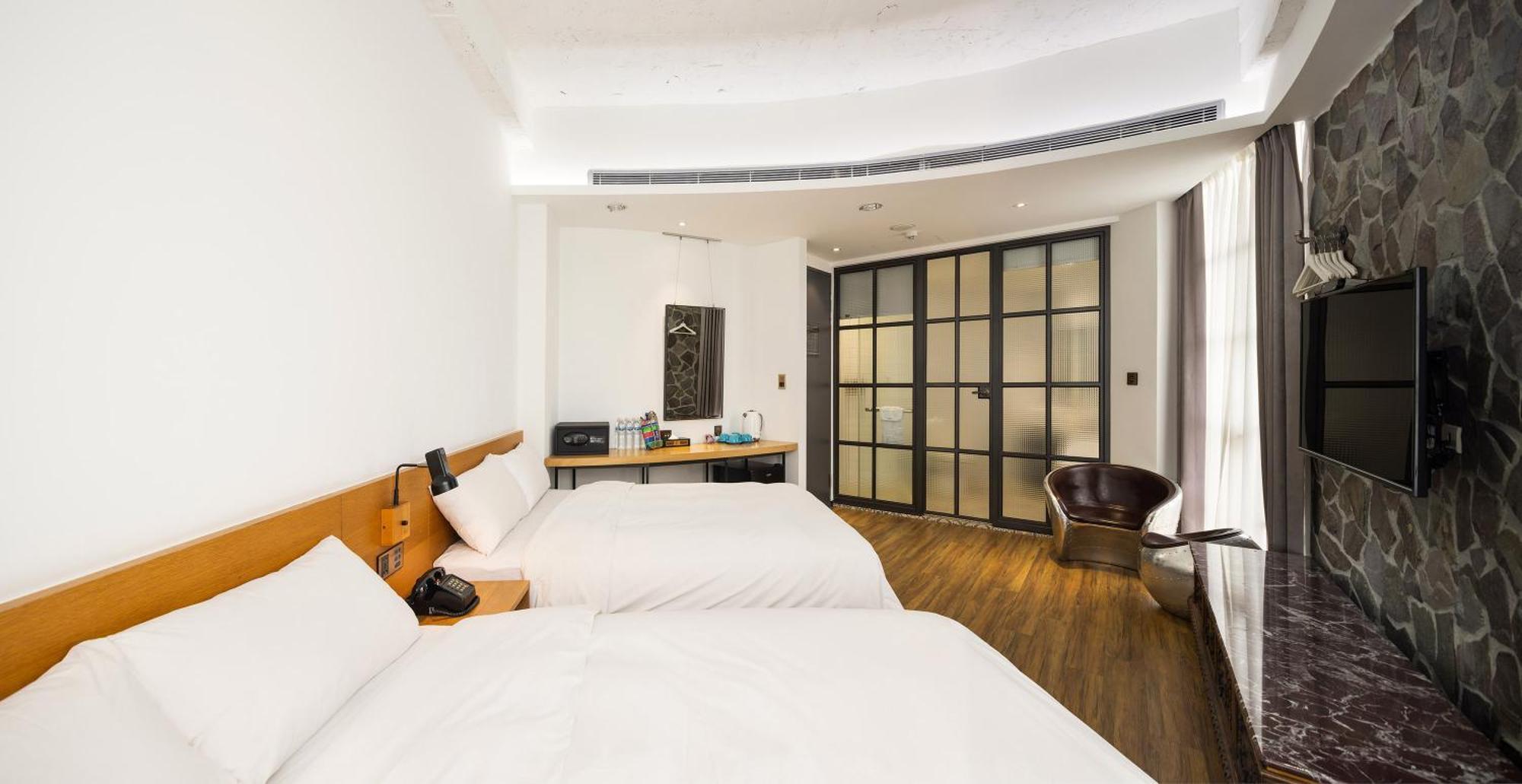 Bluesky Hotel Taizhong Zewnętrze zdjęcie